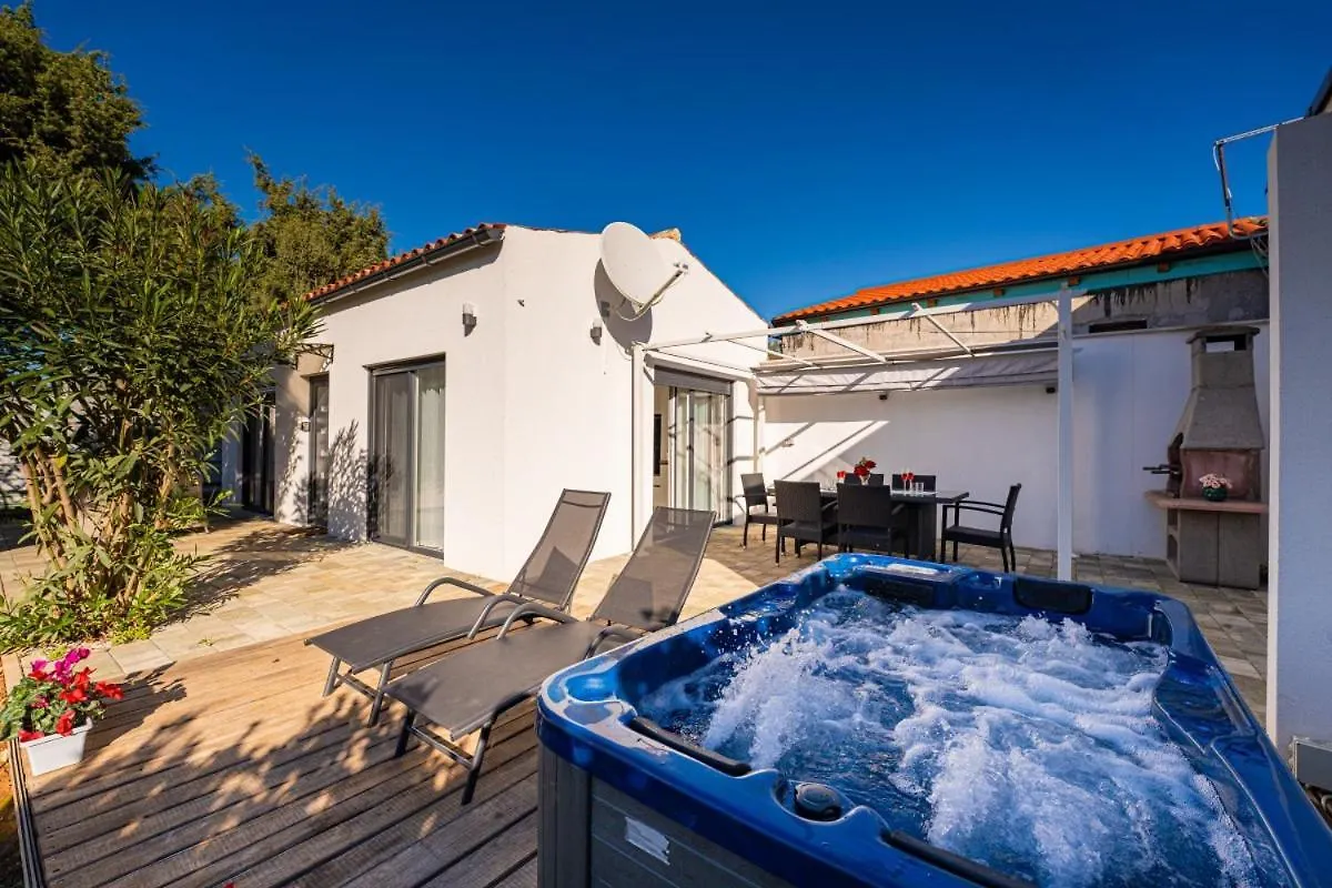 Luisa In Peroj - Haus Fuer 3-4 Personen Villa Fazana